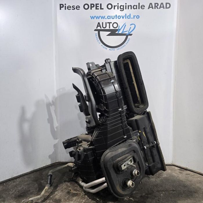 Carcasa aeroterma climatronic Opel Astra J facelift