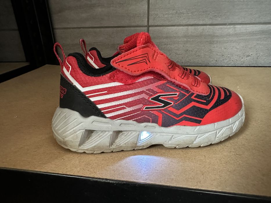Adidas   25 baieti  Skechers baieti 25