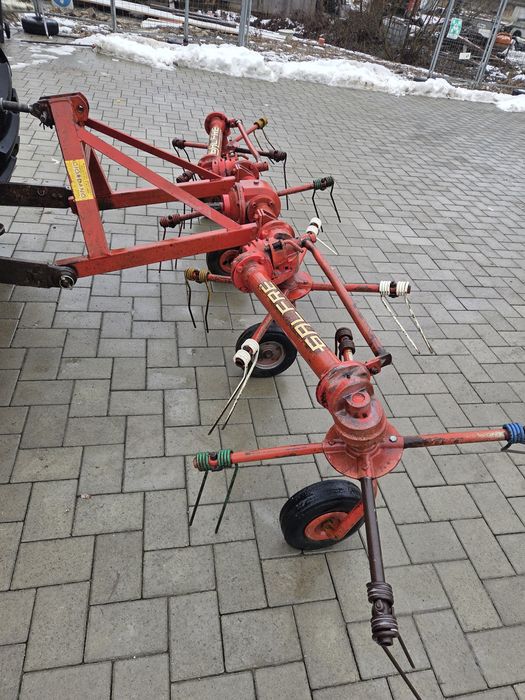 Grebla de împrăștiat fanu