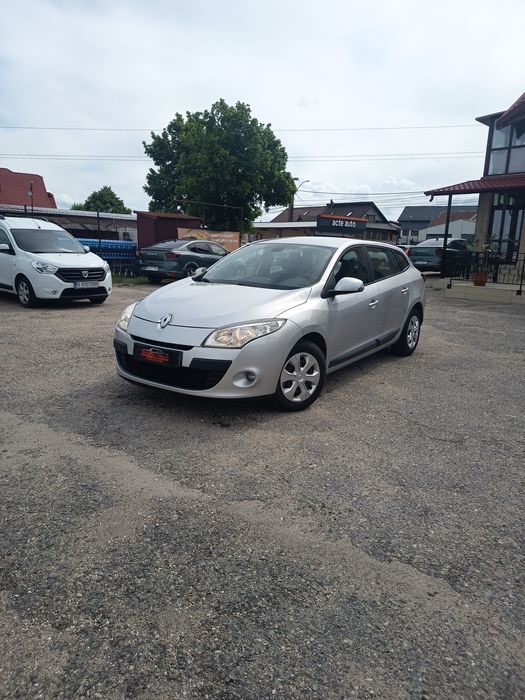 RENAULT Megane