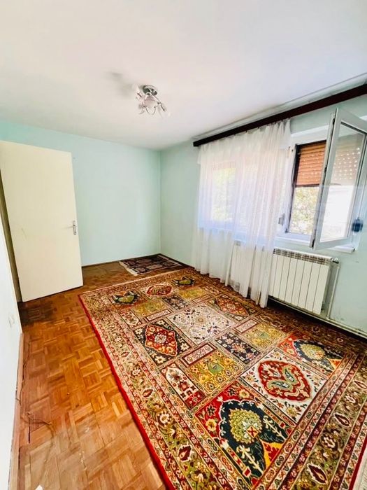 Proprietar vând Apartament 2 camere, Bacău - 55 mp, etaj 1,  zona Orizont