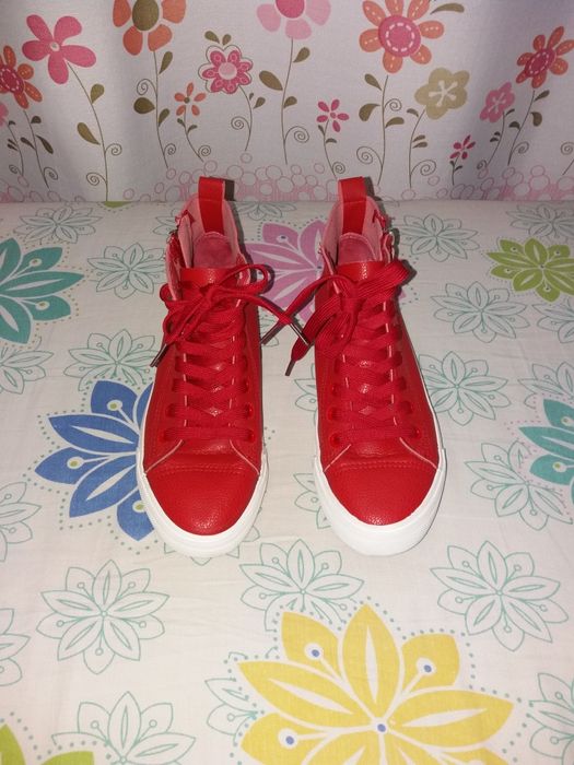 Кеды кожанные 25 000