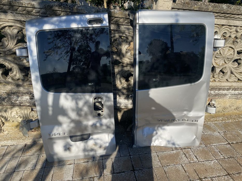 Usi spate Opel Vivaro