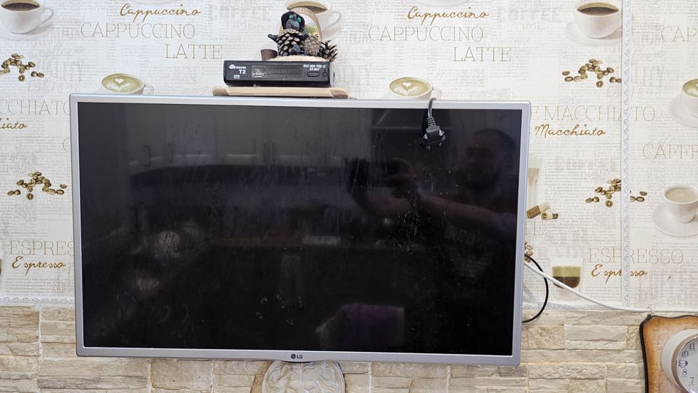 Продам телевизор LG
