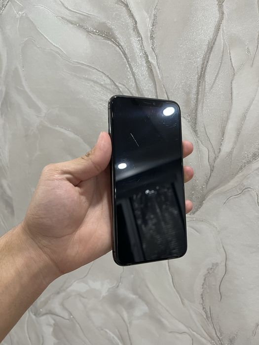 Продам iPhone 11 Pro Max 256gb в идеальном состоянии