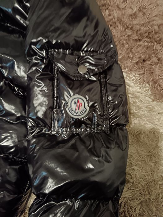 Vând geaca de iarna moncler