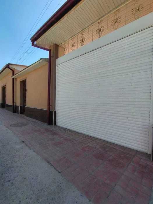 Дом 3 комнаты 90м2  с вьездом 4.35 соток земли и крытый гараж