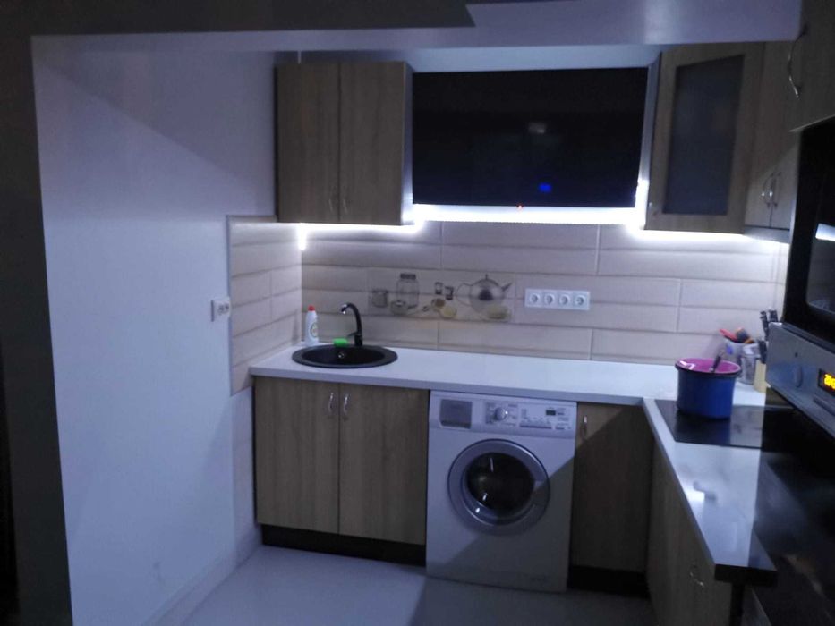 PROPRIETAR – Garsonieră Confort 1 (32 mp) mobilata si utilata complet, clima, incalzire in pardoseala electric, boiler electric, cuptor+plita electric