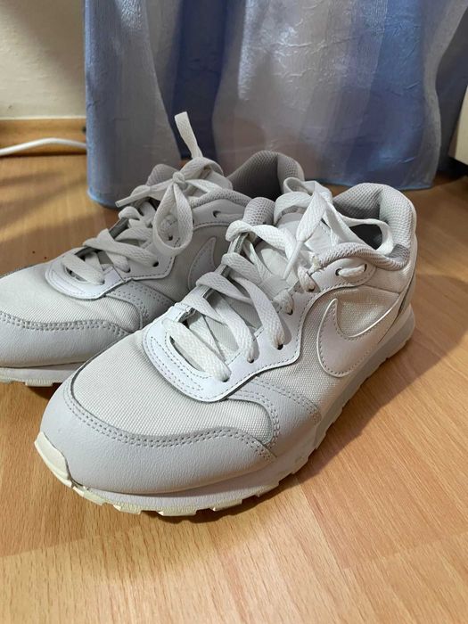 Pantofi NIKE de vânzare