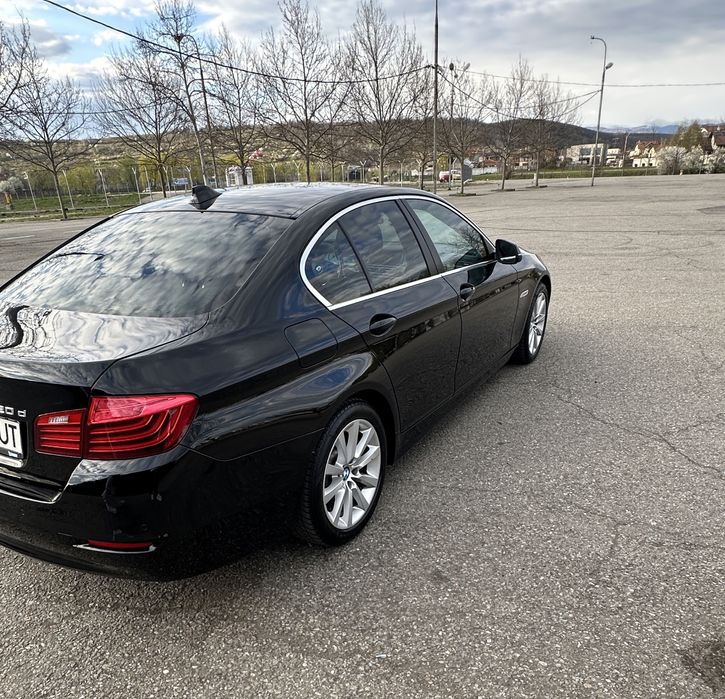 Bmw f10 520d. 2013 luna 11
