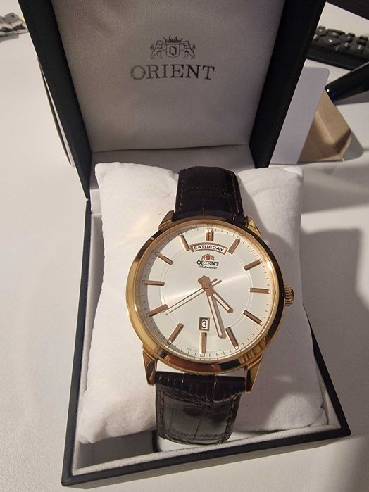 Ceas Orient Contemporary