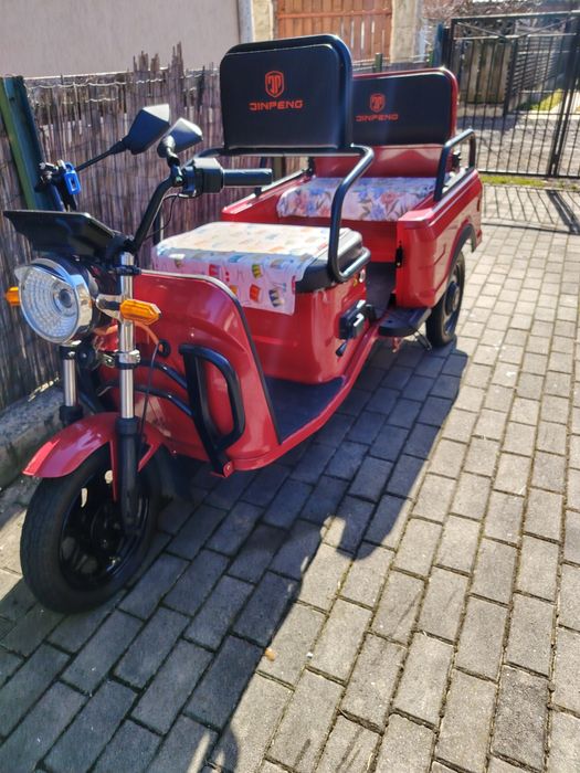 Totociclu,caroserie L2eU moped utilitar cu 3roti