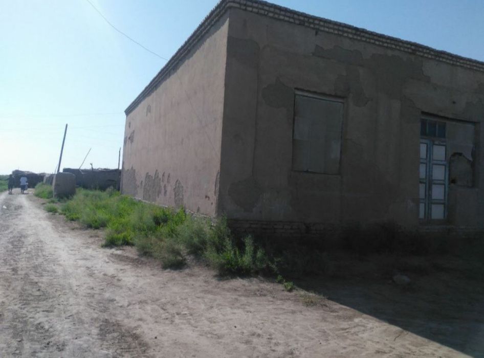 Ховли жой сотилади