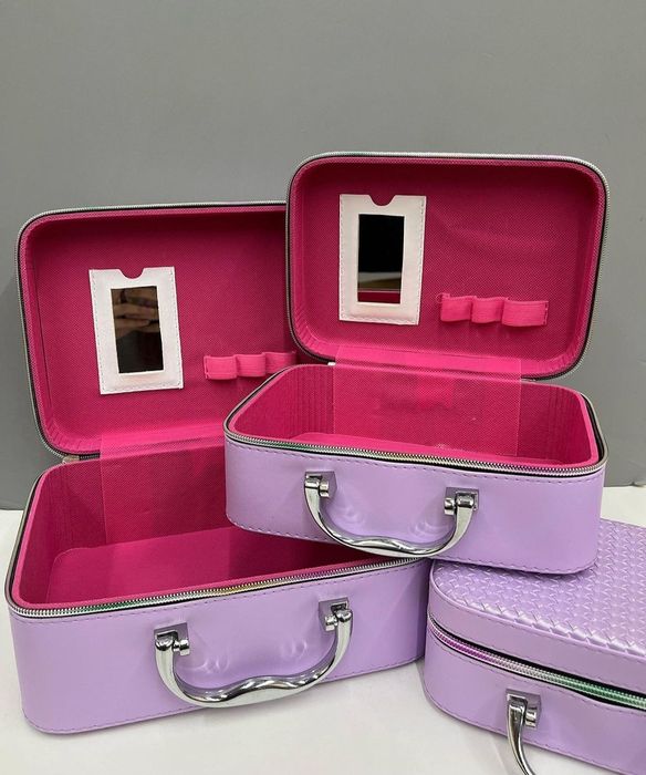 Косметички Victoria Secret