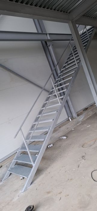 Trepte și grătare galvanizate