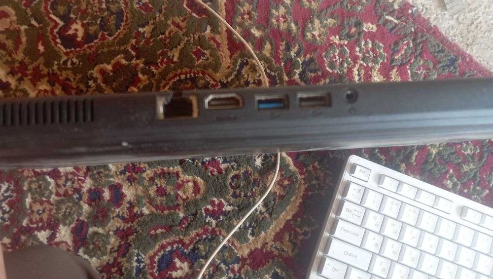 noutbouk acer sotiladi arzon