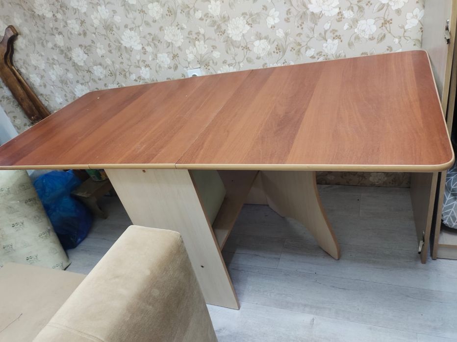 Продам стол раскладной