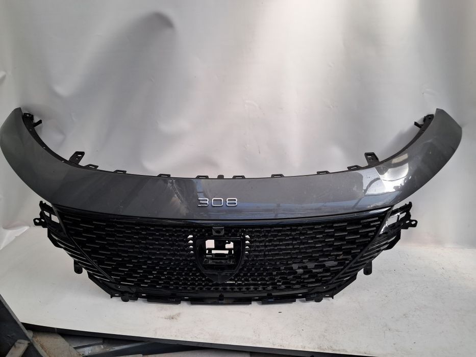 Грил решетка Peugeot 308 2021/2025г