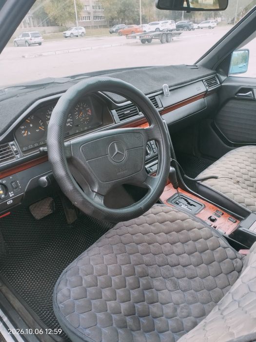 W124 3.2  Mersedes 1993
