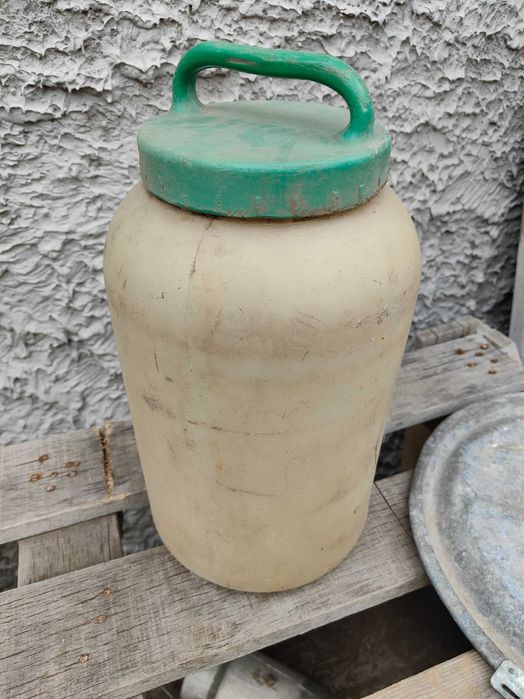 Бидон пластмассовый