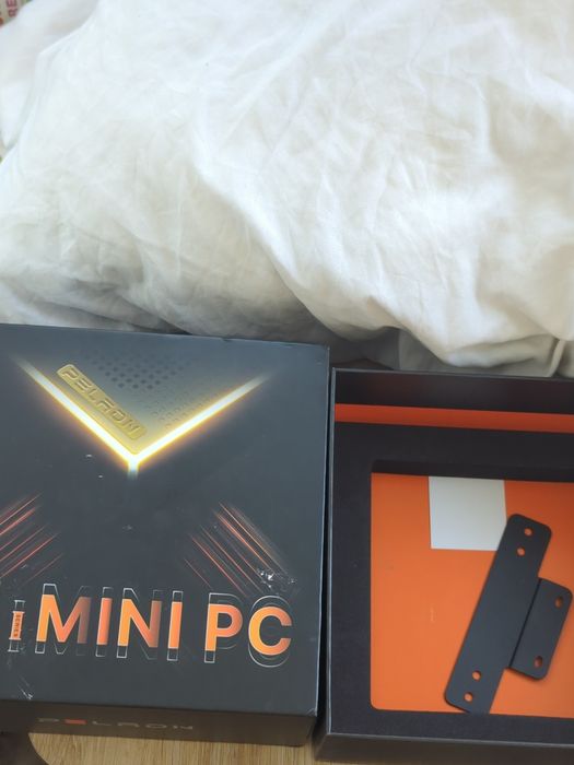 Mini Pc 32GB RAM DDR5, 1TB spațiu de stocare
