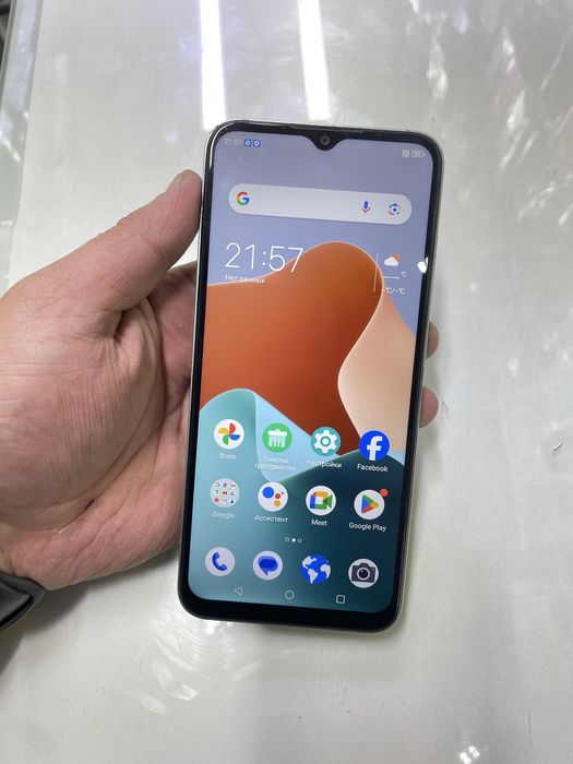 ZTE Blade V50 Design (256GB) в идеальном состояний