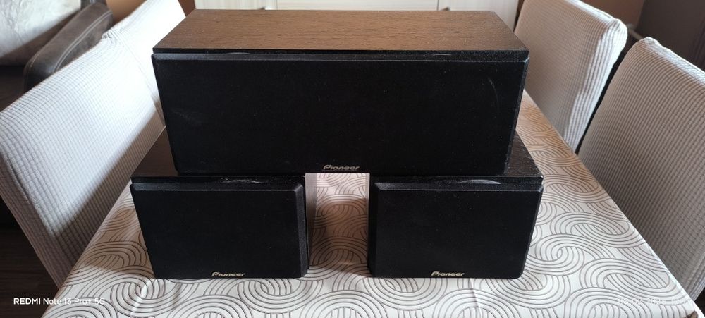 2бр подови тонколони Pioneer ,2бр сараунд,1бр център и  активен буфер