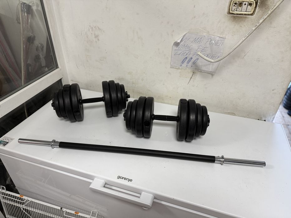 Pachet sala Gantere+bara dreapta cu neopren greutate totala 32 kg. Noi