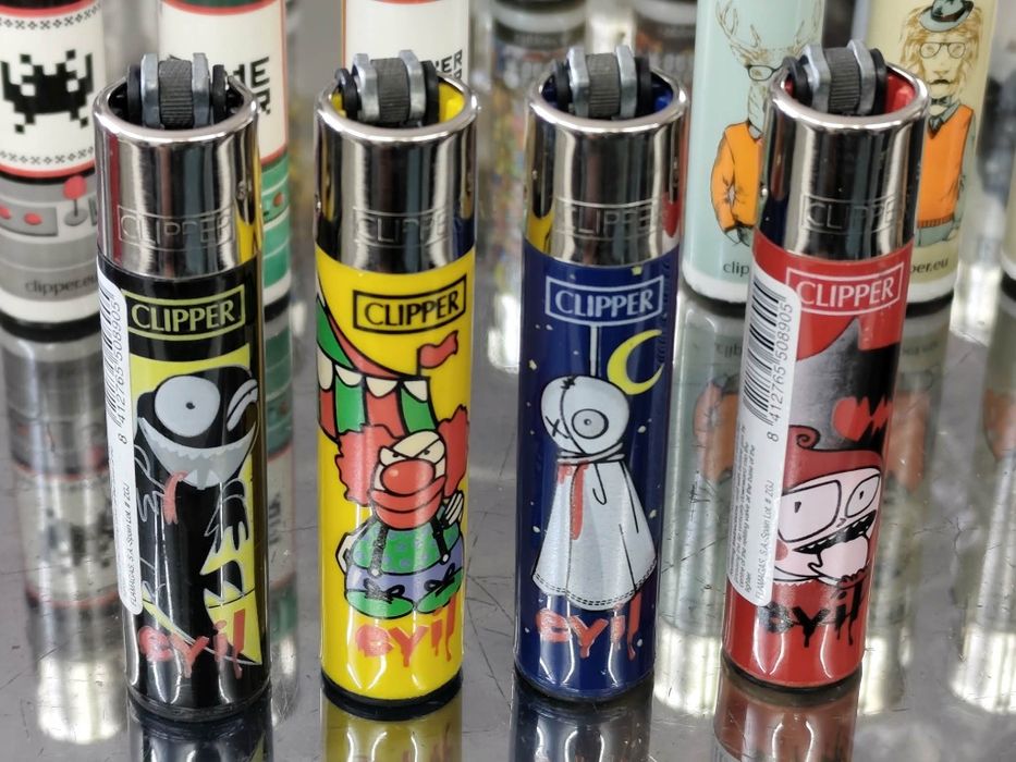 Големи запалки clipper