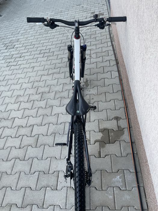Bicicleta  enduro full suspension BMC carbon. Preț fix
