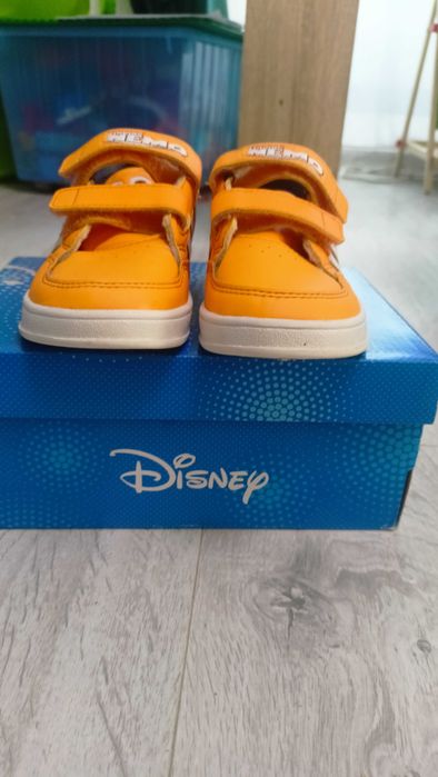 Adidasi nemo marimea 26