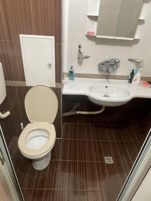 Продава се Двустаен апартамент в Шумен, Тракия - 73 кв.м за 1397 €/кв.м - Снимка #4