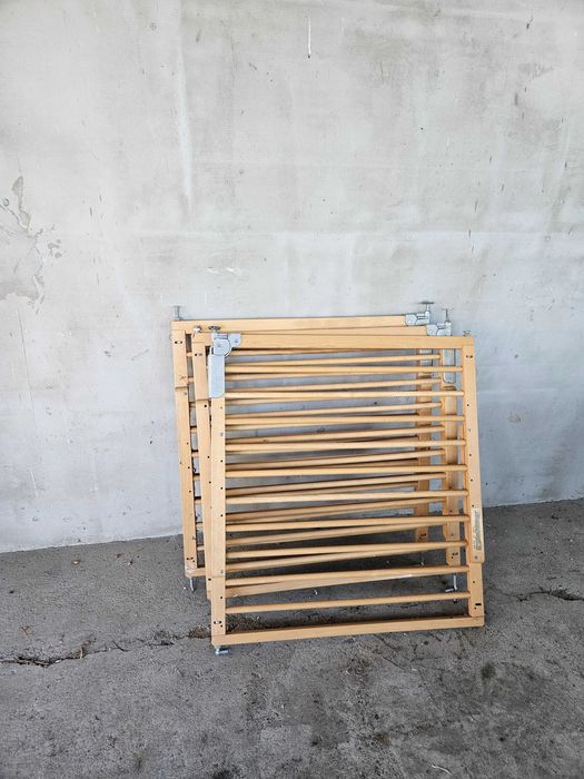 Poarta de siguranta din lemn, pentru bebelusi/copii