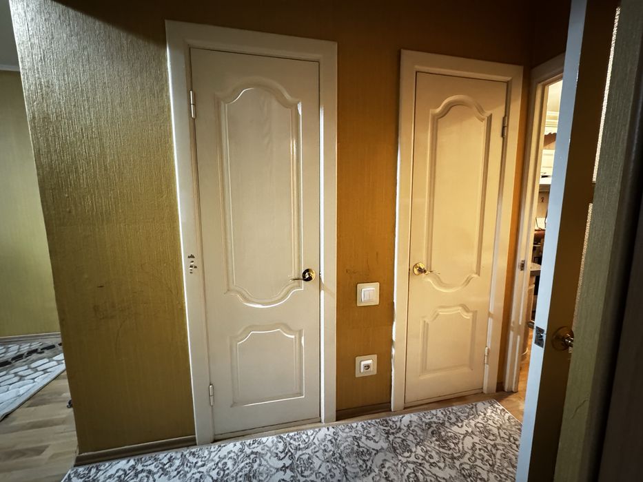 Продам 5 комнат квартиру!