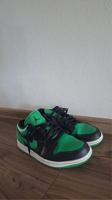 Adidasi Air Jordan 1