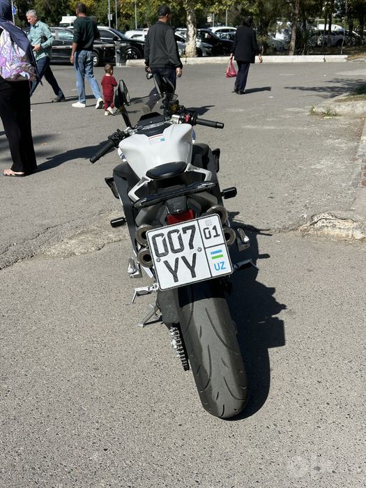 Продам свой новый CFMoto 750SR-S