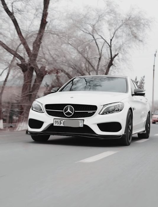 Mercedes Benz W205 AMG C63s