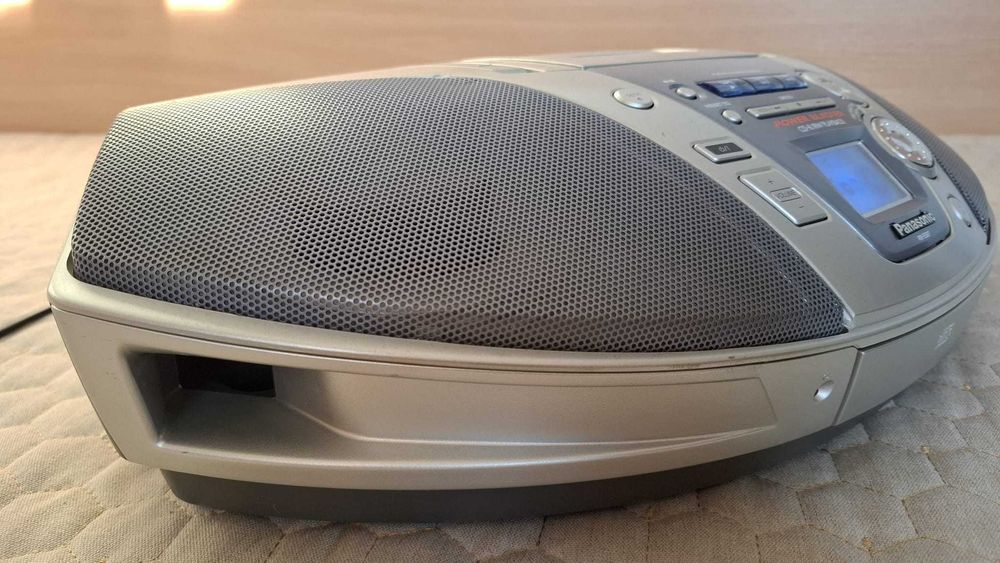 Panasonic RX-ES27 radio casetofon cu cd
