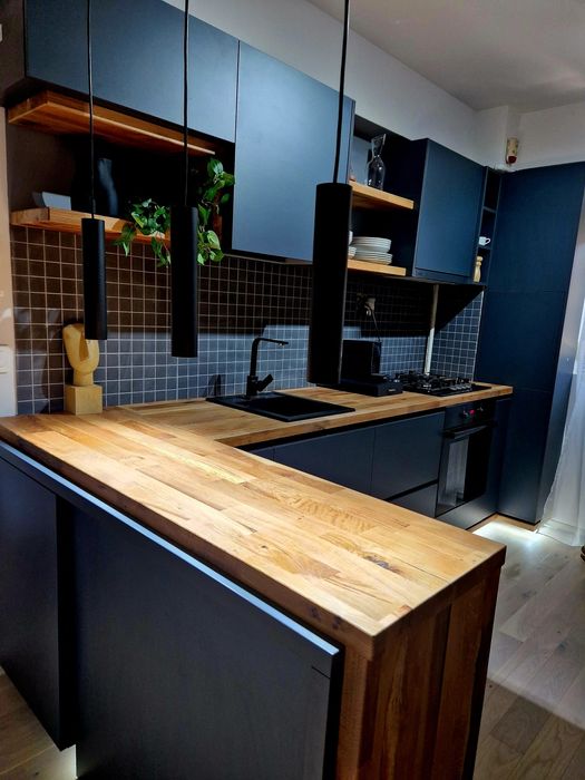 MOBILIER LA COMANDA – Design personalizat si executie profesionala