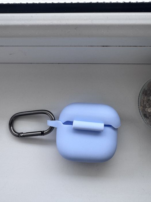 Husă silicon AirPods 3 / 4 – Nouă, cu carabină,albastru deschis