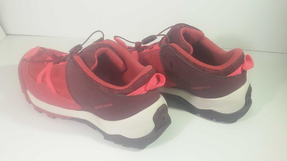 Детски обувки Quechua Crossrock 35-ти номер
