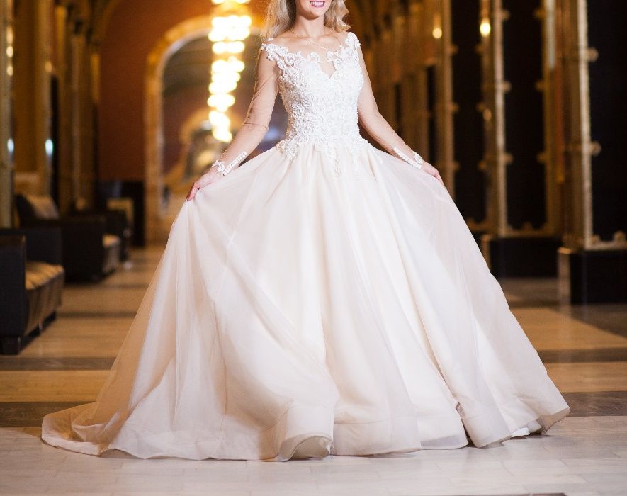Rochie de mireasa deosebita marimea 36, ca noua