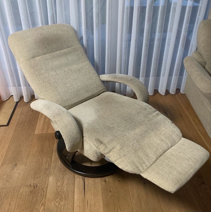 Canapea 3 locuri + fotoliu recliner rotativ,material textil crem