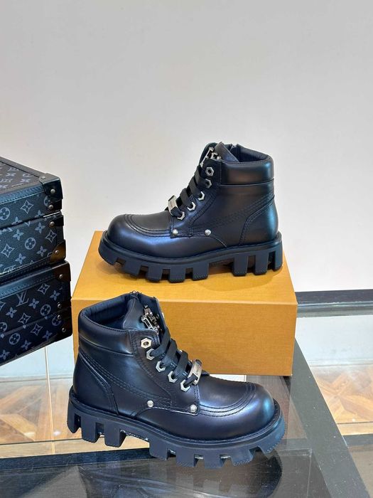 Ghete Louis Vuitton Premium