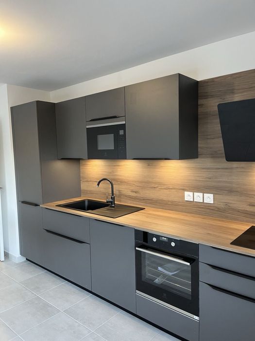 Kuxinni mebellar tez va sifatli qilib zakazga yasimiz 5 kunda bitadi