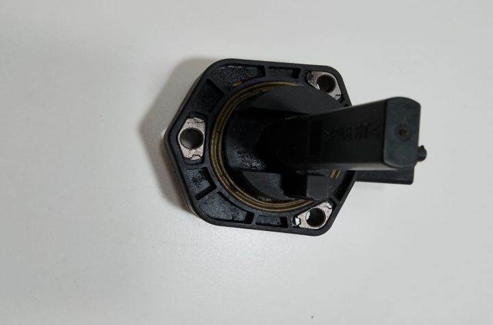 Senzor  nivel ulei  00807902 Volkswagen VW Beetle a 2-a generatie ser