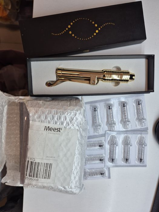 Хиалурон пен / Hyaluron Pen 0.3 мл в комплект с 36 бр. стерилни ампули