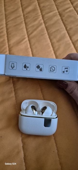 Bluetooth  слушалки