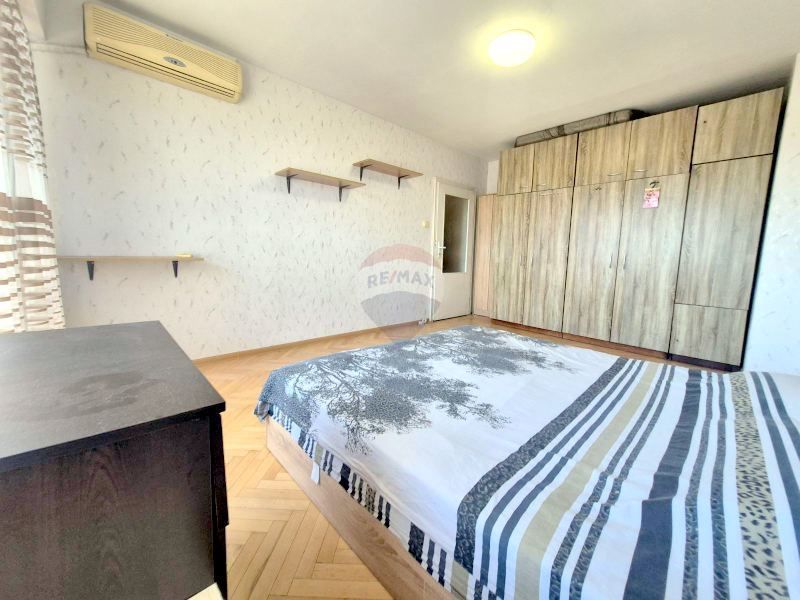 Продава се Двустаен апартамент в Варна, Цветен квартал - 61 кв.м за 2377 €/кв.м - Снимка #1