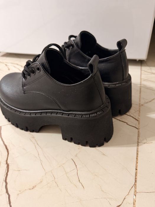 Пооуботинки обувь женская